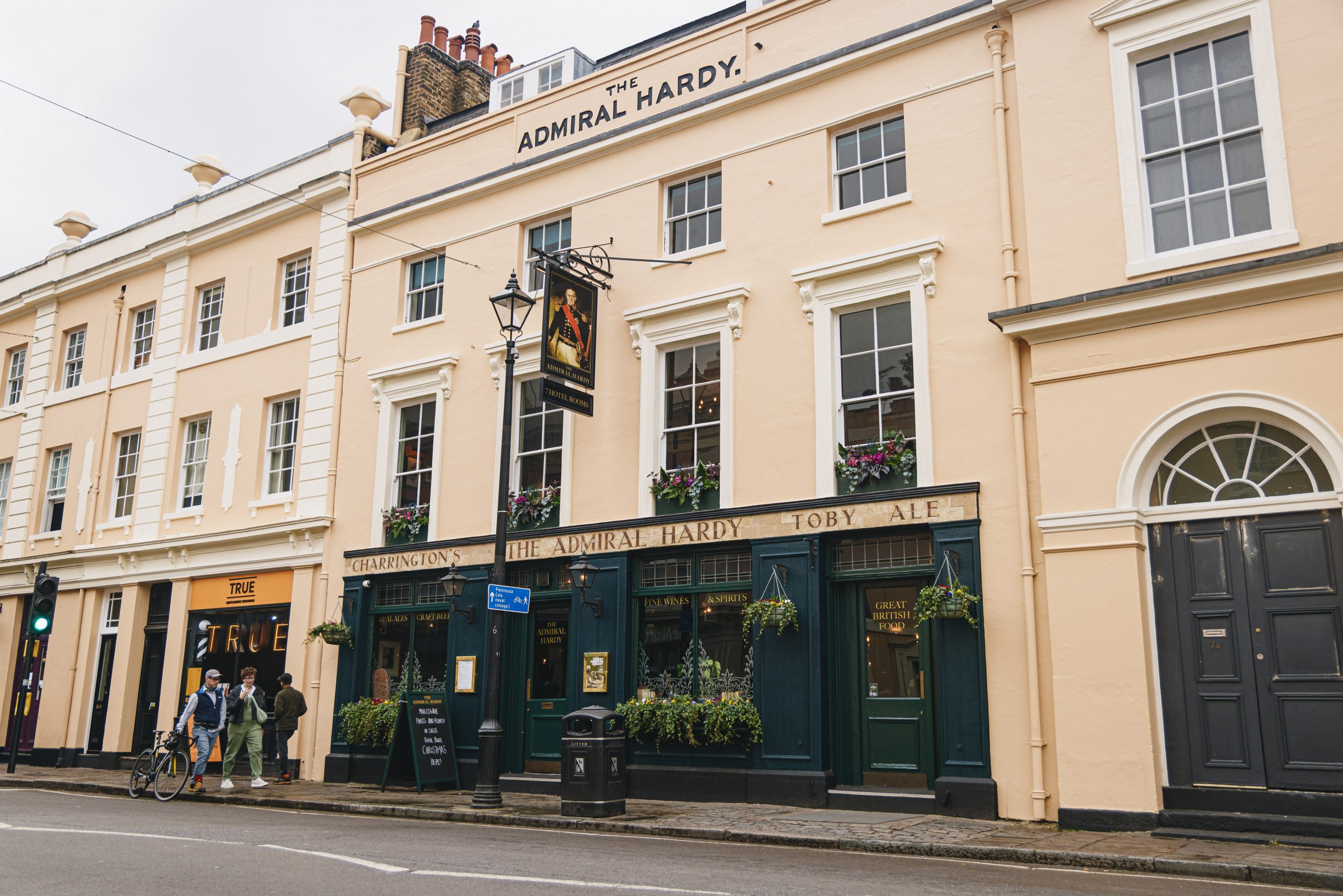 Pub